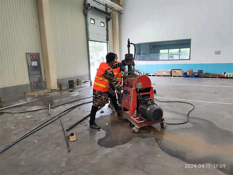 宁河厂房地面下沉塌陷注浆加固施工